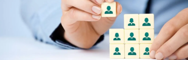 与外国员工建立劳动关系？企业要做的远不止签订劳动合同这么简单